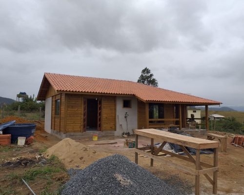 Casa de Madeira - Anchieta-ES – 89 m²