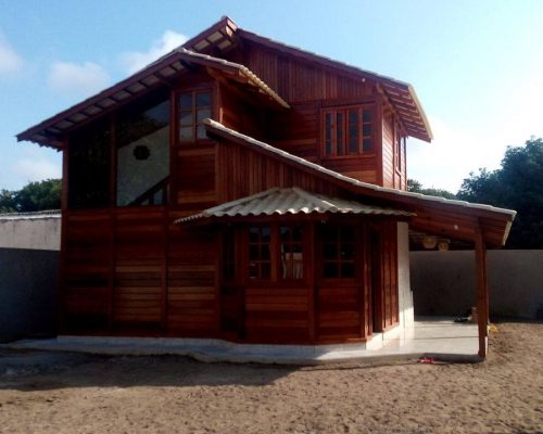 Casa de Madeira Duplex – Viana-ES – 78 m²